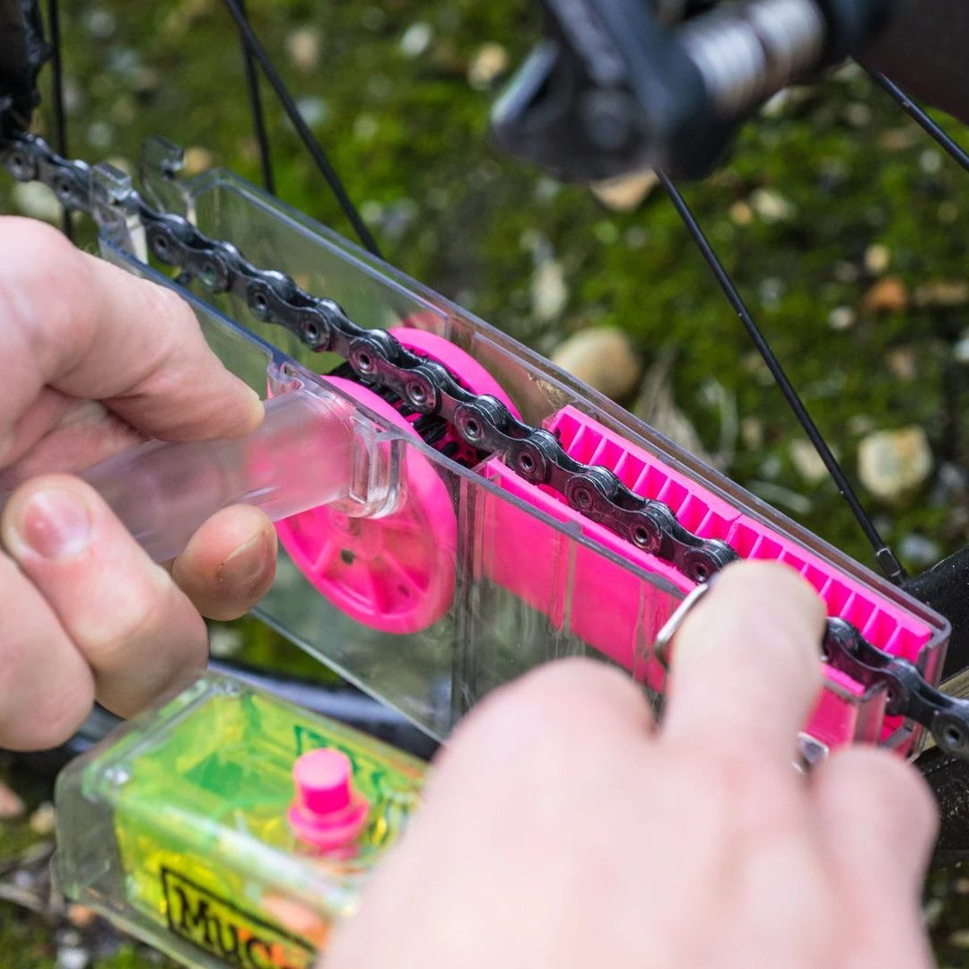 MUC-OFF X-3 DIRTY CHAIN MACHINE