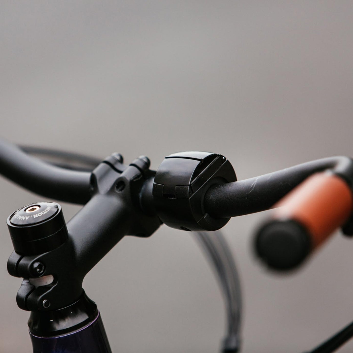 Loop Mount ループマウントツイスト 自転車用スマートフォンホルダー